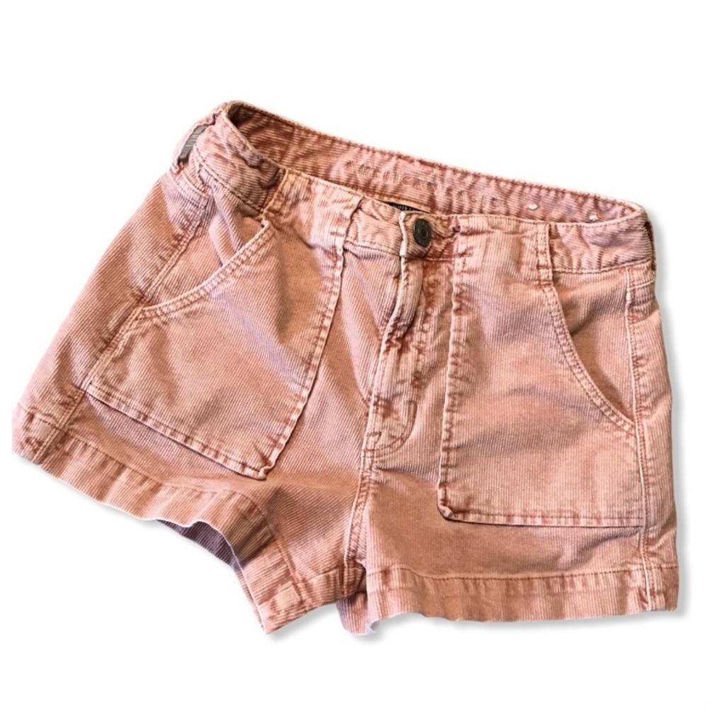 5/$20 SALE ✨ AEO Super Stretch Shorts in Blush Light Pink and Soft Corduroy